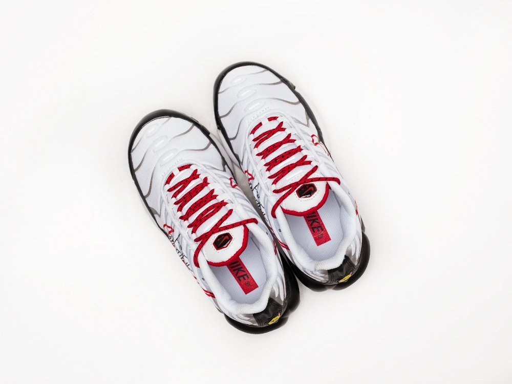 Air max plus tn logo hotsell